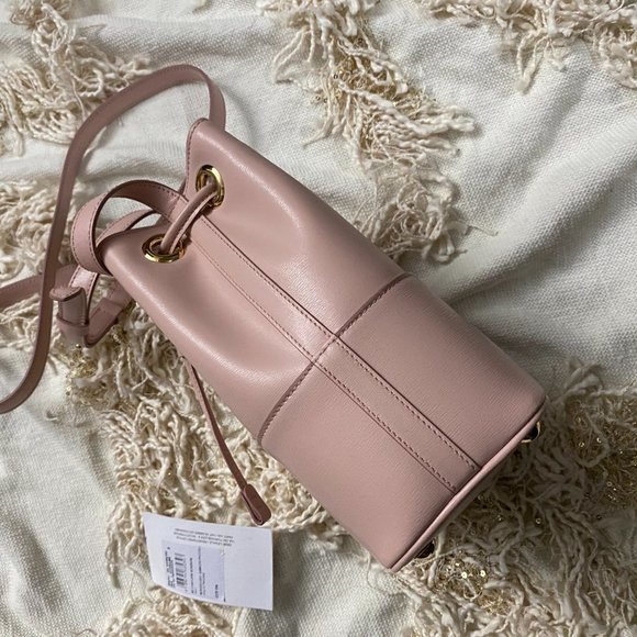 Salvatore Ferragamo City Quilted Gancio Bucket Bag - Picture 13 of 16